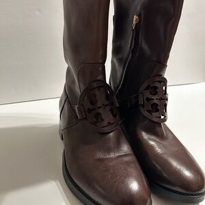 Tory Burch Miller Boots 
Size 6 1/2M
Excellent condition.